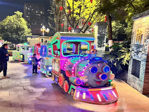 Cute Eye Light Track Miniature Train